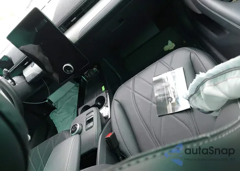 2023 Ford Mustang Mach-E Select z USA, uszkodzony, nr VIN 3FMTK1S5XPMB00664